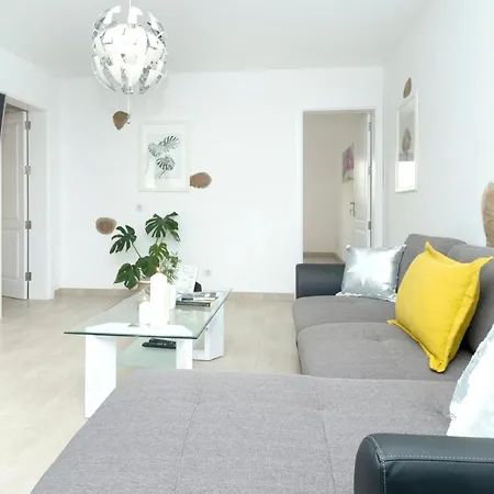 Villa Elegant With Private Pool In Mancha Blanca *