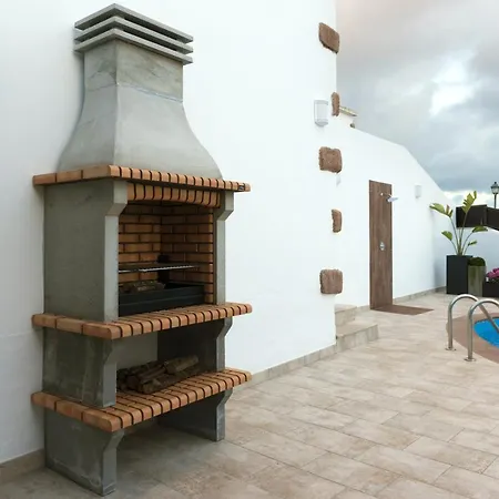 Elegant With Private Pool In Mancha Blanca Villa